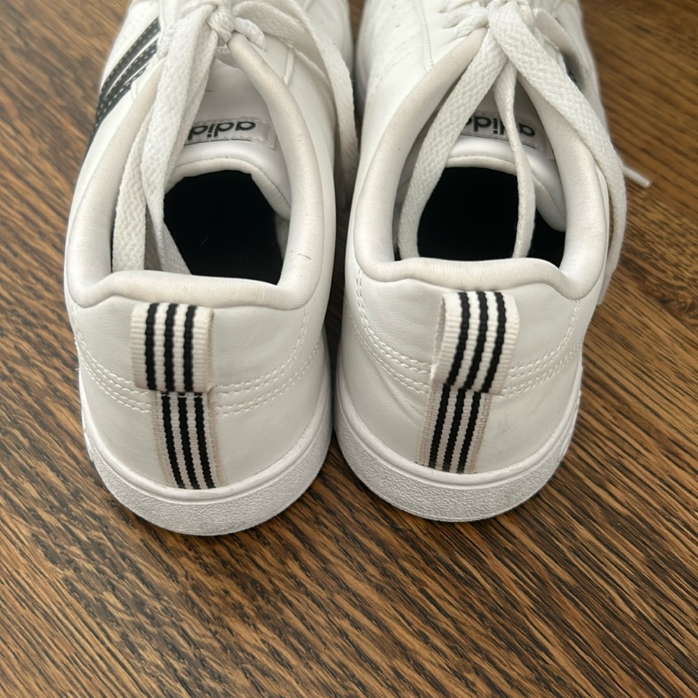 Adidas sneakers. Size 8. Men. - Picture 3 of 5